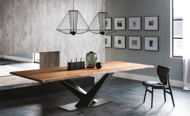 Stratos Wood Cattelan