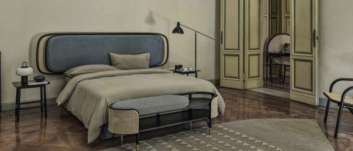 GEBRÜDER THONET VIENNA: от прошлого к настоящему с 1853 года GEBRÜDER THONET VIENNA: от прошлого к настоящему с 1853 года