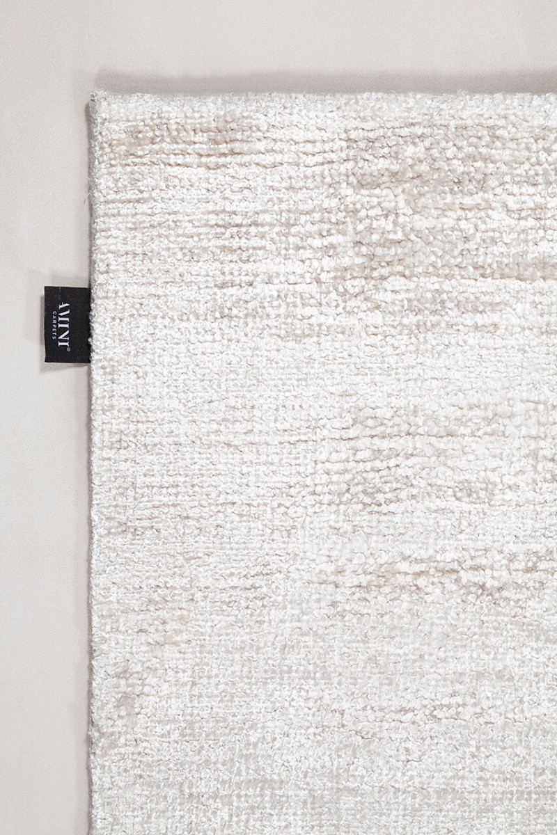 Aura Amini Carpets