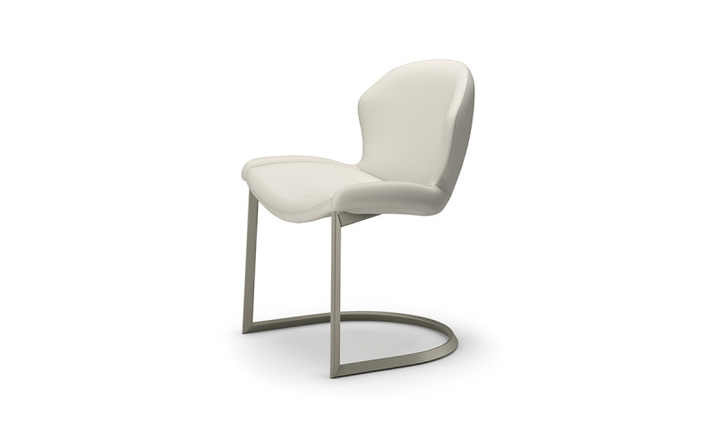 Rachel Cantilever Cattelan