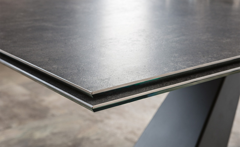 Eliot Keramik Drive Cattelan