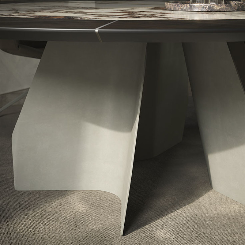 Senator Ker-Wood Round Cattelan