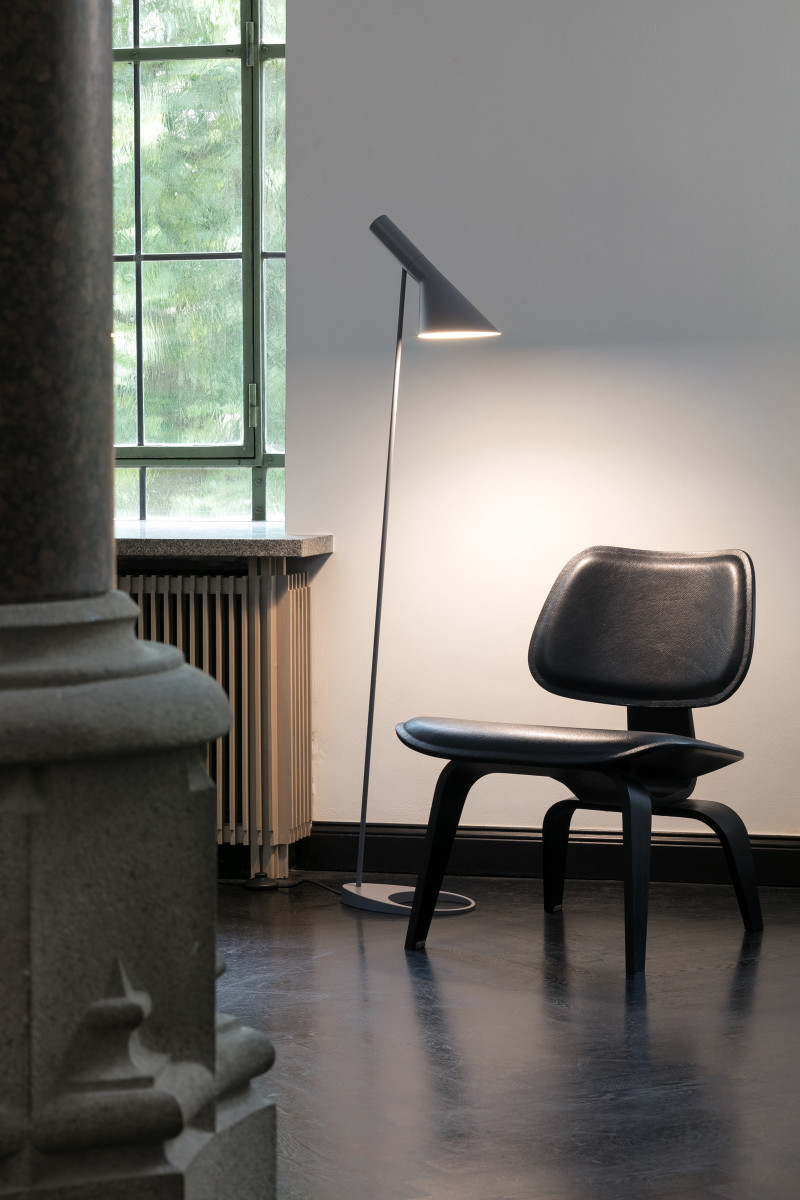 AJ Floor Louis Poulsen