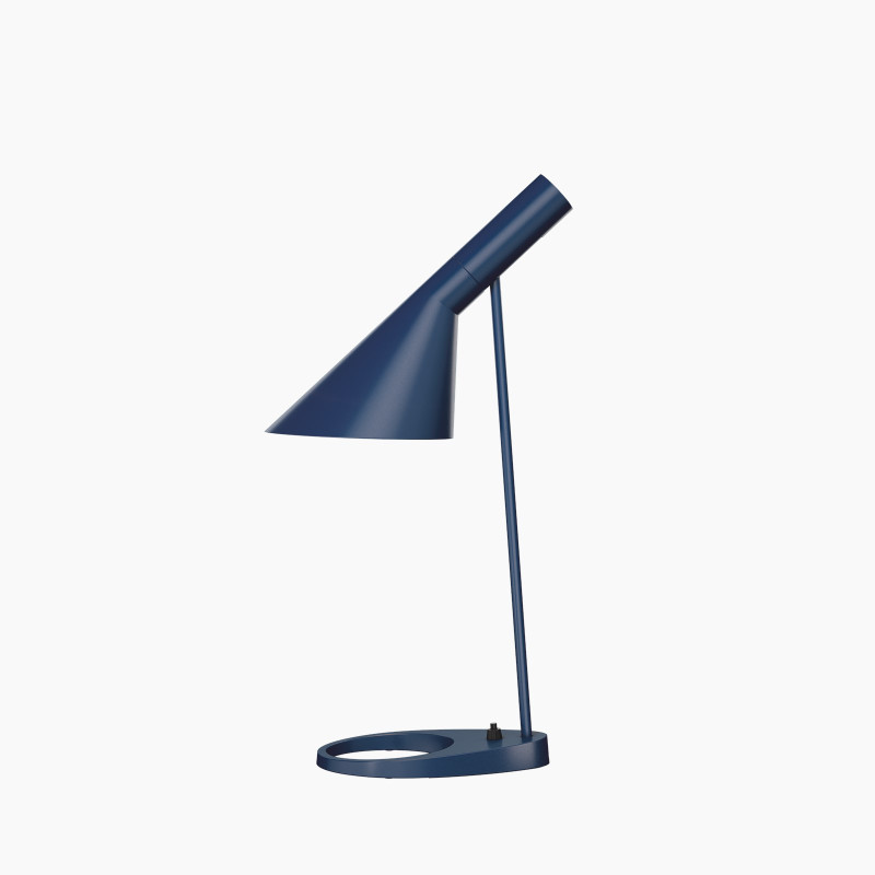 AJ Table Louis Poulsen