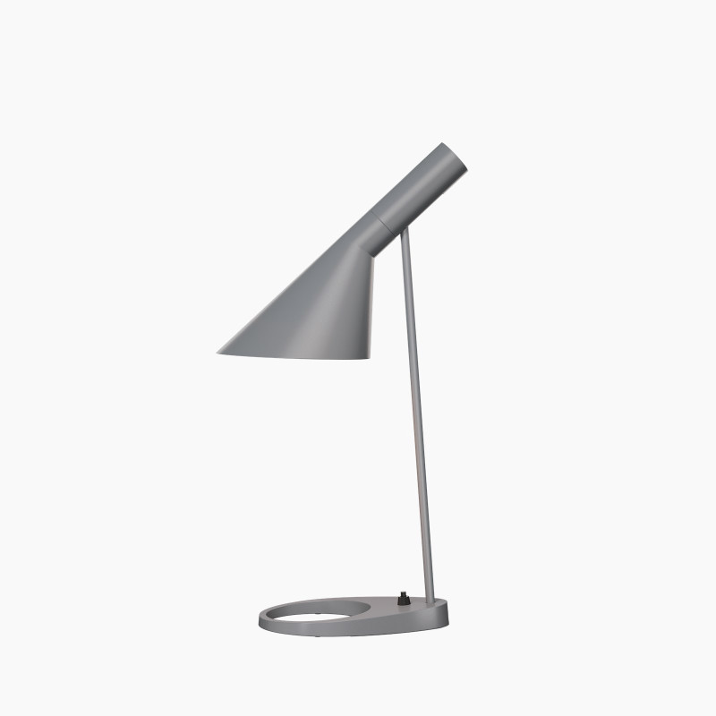 AJ Table Louis Poulsen
