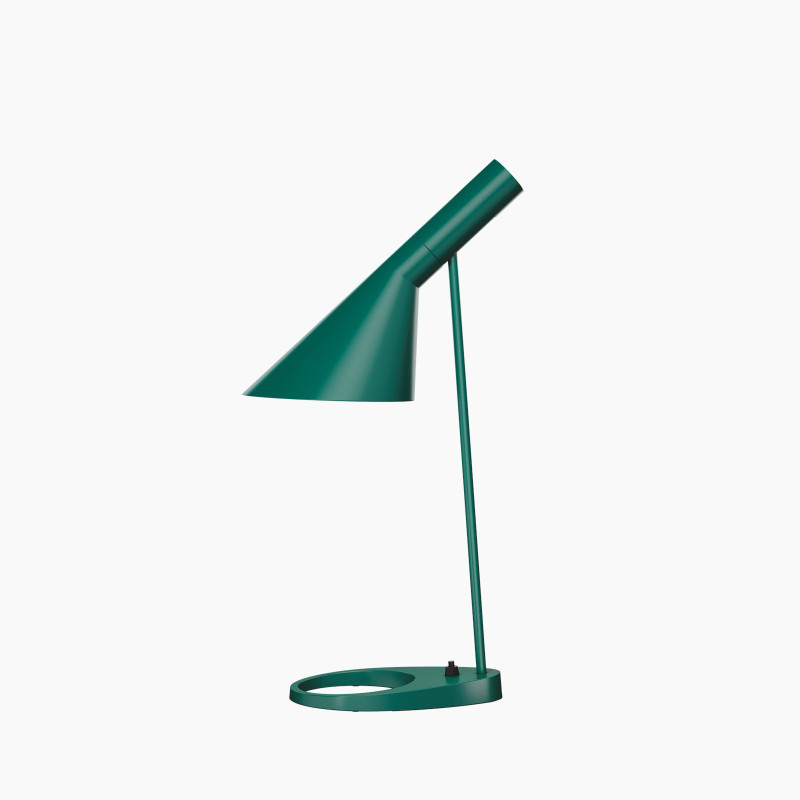 AJ Table Louis Poulsen