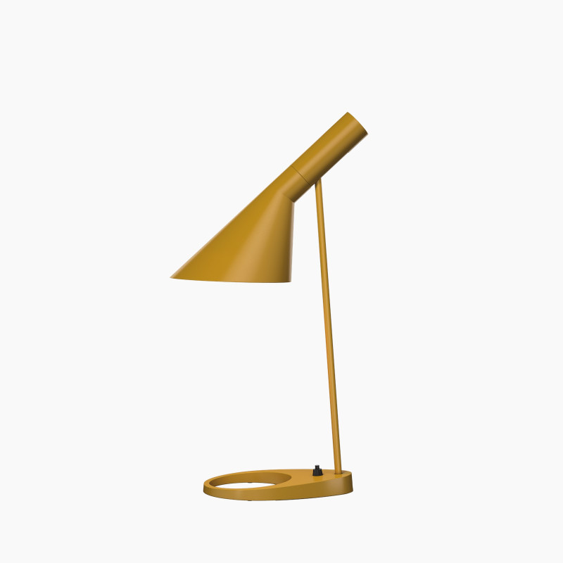 AJ Table Louis Poulsen