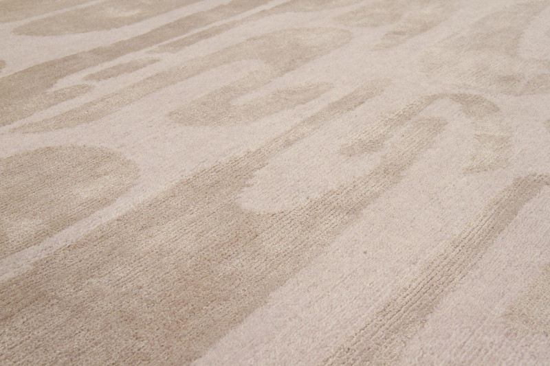 Onde Amini Carpets