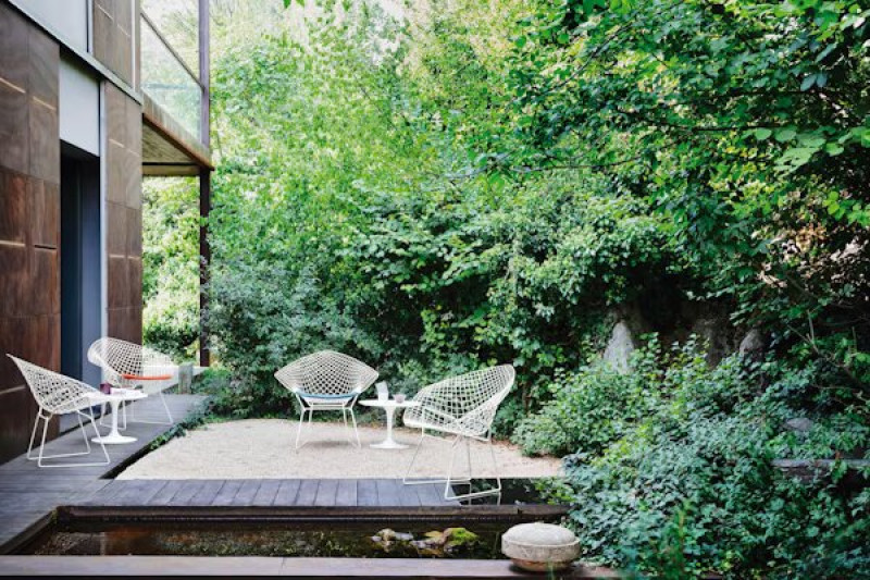 Bertoia Diamond Knoll