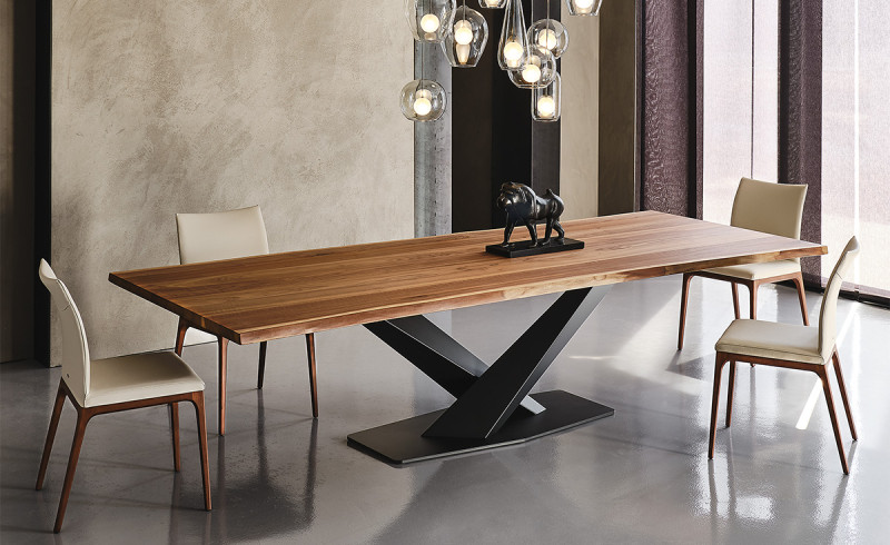 Stratos Wood Cattelan