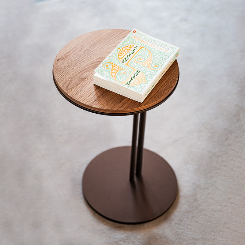 Sting XL Wood Cattelan