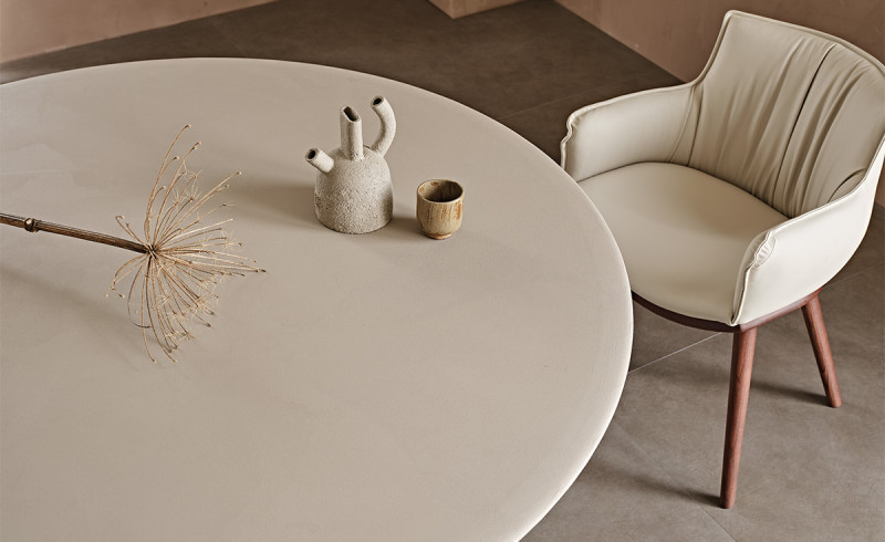 Maxim Argile Cattelan