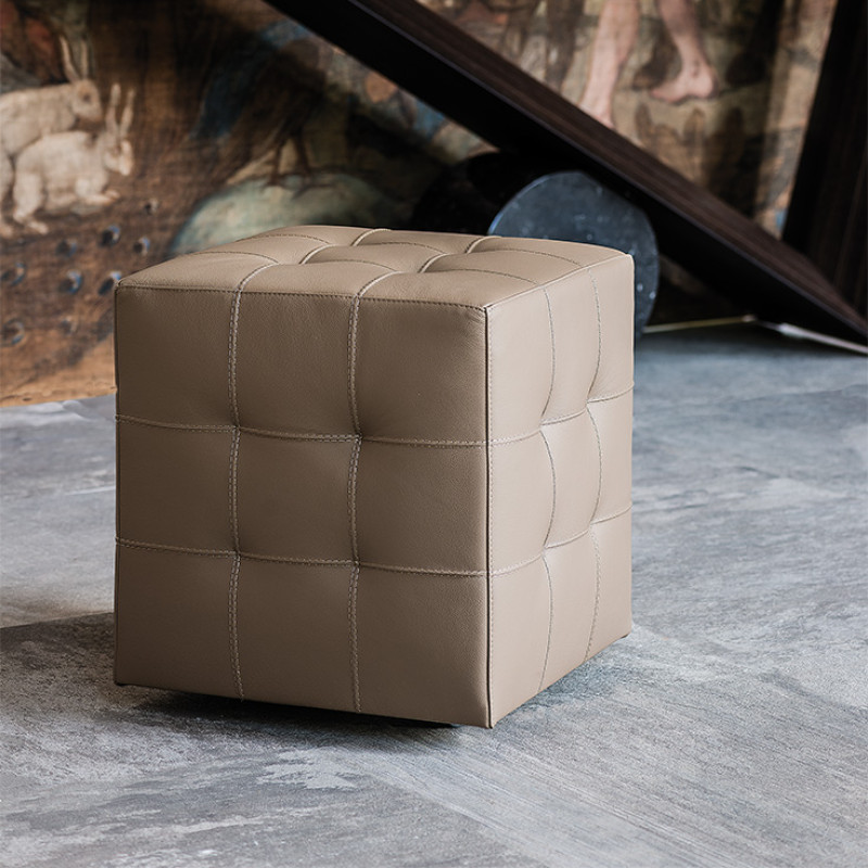 Bob Pouf Cattelan