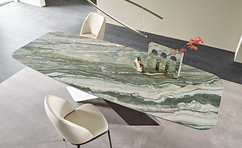 Tyron Keramik Cattelan