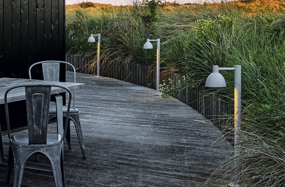 Toldbod 155 Bollard Louis Poulsen