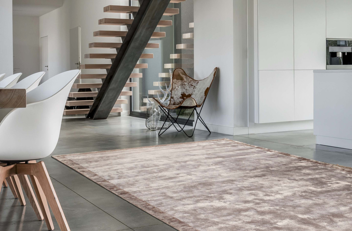 Amini Carpets