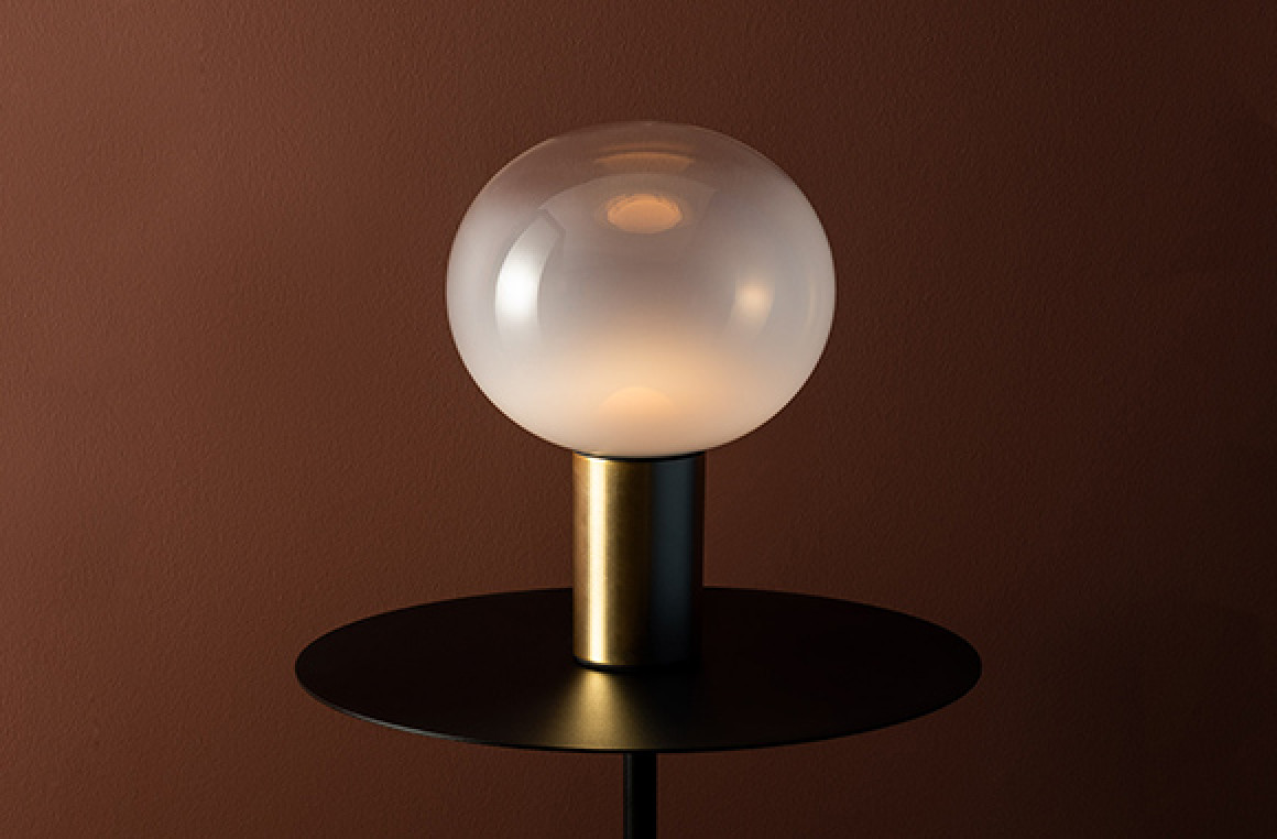 Настольные лампы Artemide