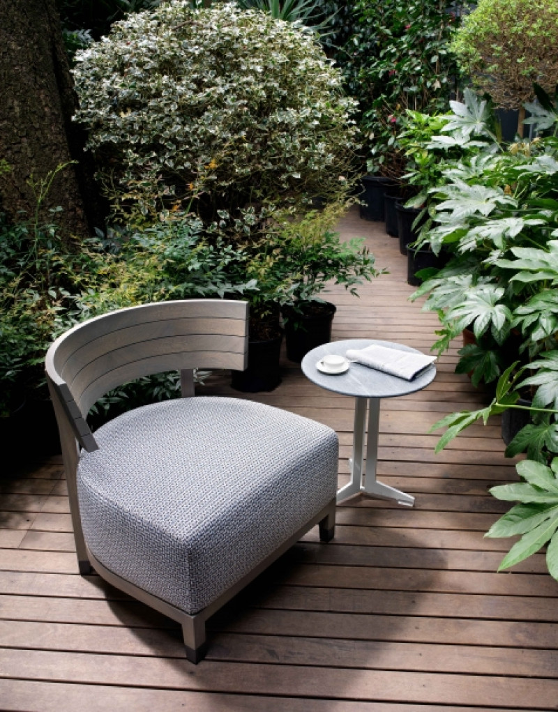 Thomas Outdoor Flexform